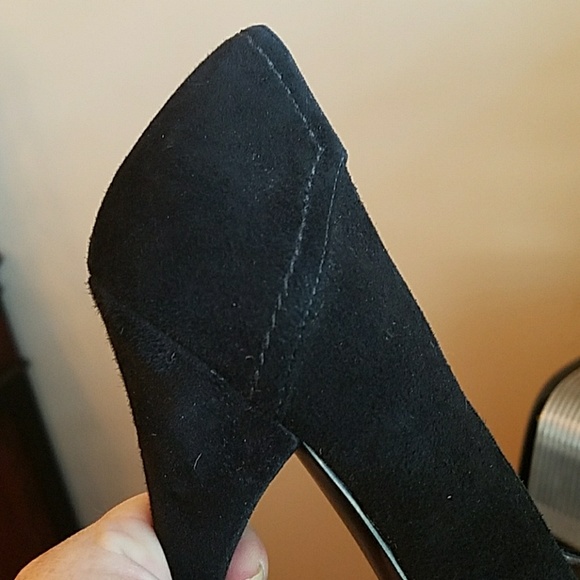 GORGEOUS GUESS BLACK SUEDE OPEN TOED PUMPS - Picture 4 of 8